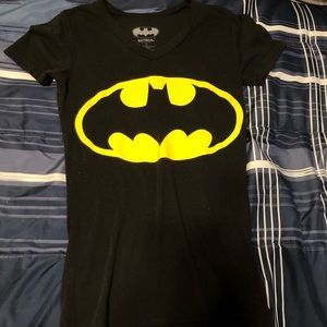Graphic v-neck Batman T-shirt